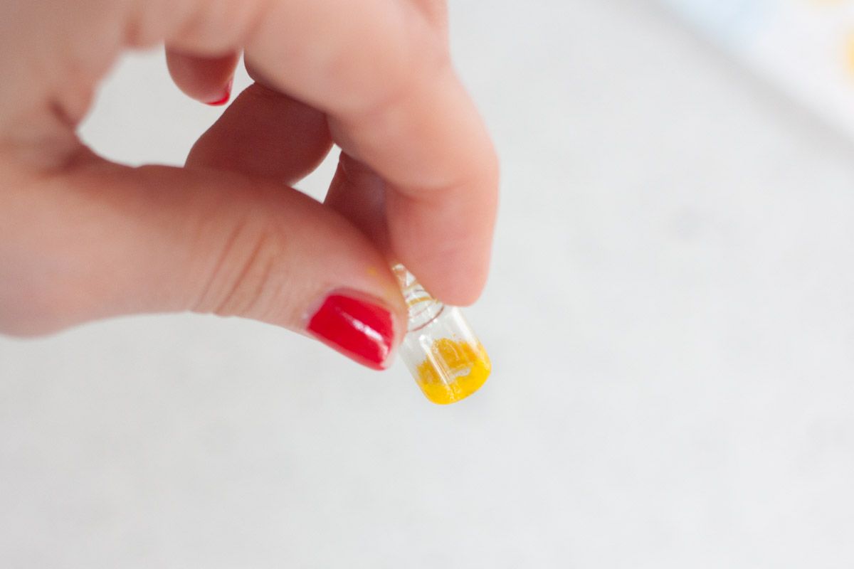 Diy mini bottle pendant necklace easy paint