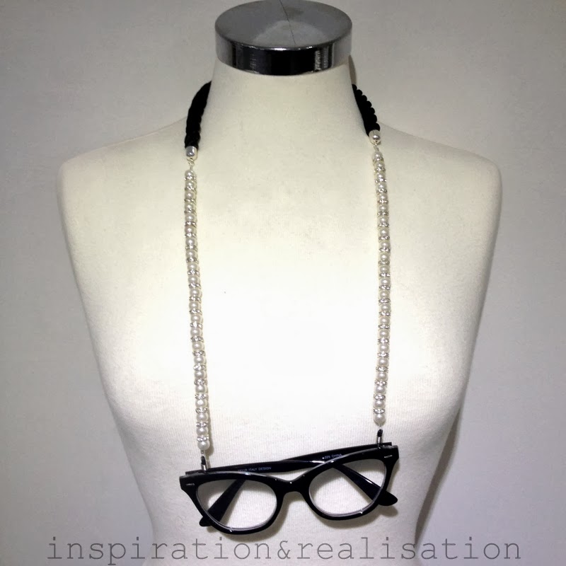 Pearl glasses chain