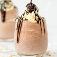 Cropped 5 minute chocolate peanut butter smoothie tall 3 jpg
