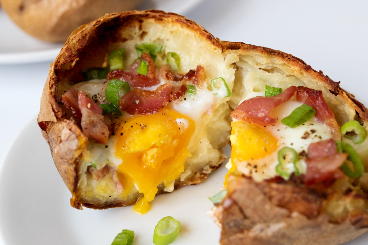 Baked egg breakfast boats with bacon and scallions finished2 3
