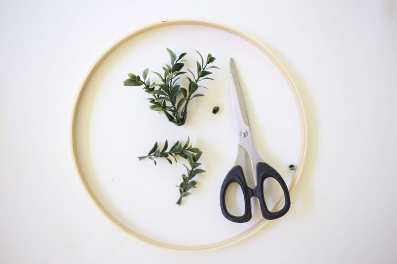 Diy floral photo display step1