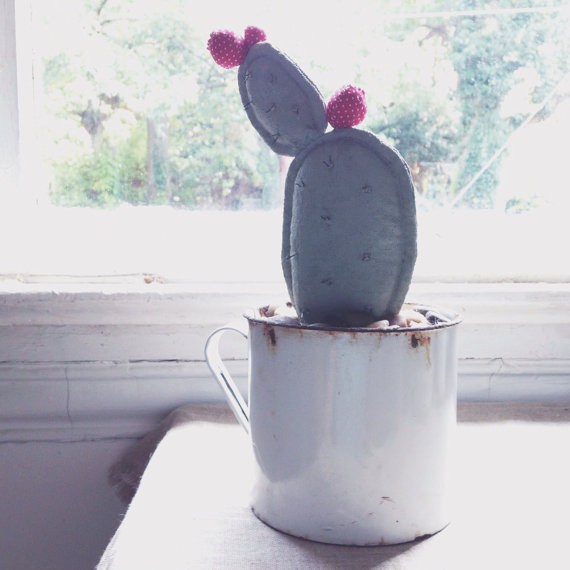 Embroidered pin cushion cactus