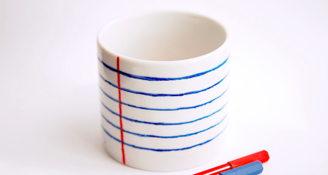 Lined paper mug