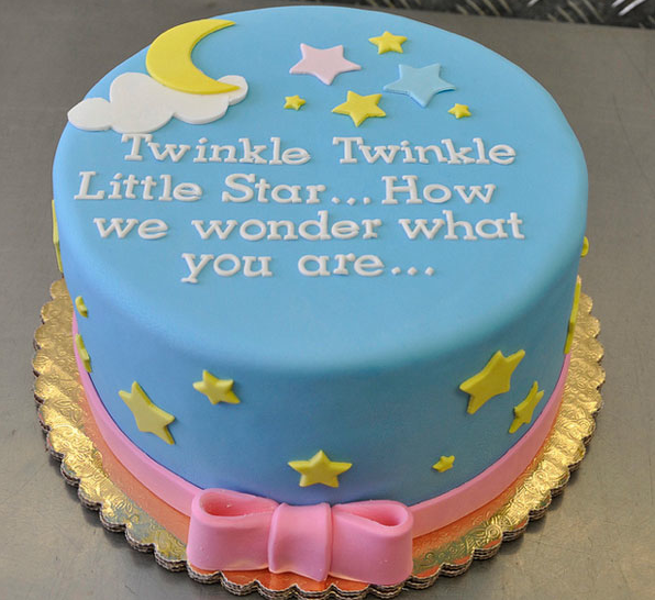 Twinkle twinkle gender reveal cake