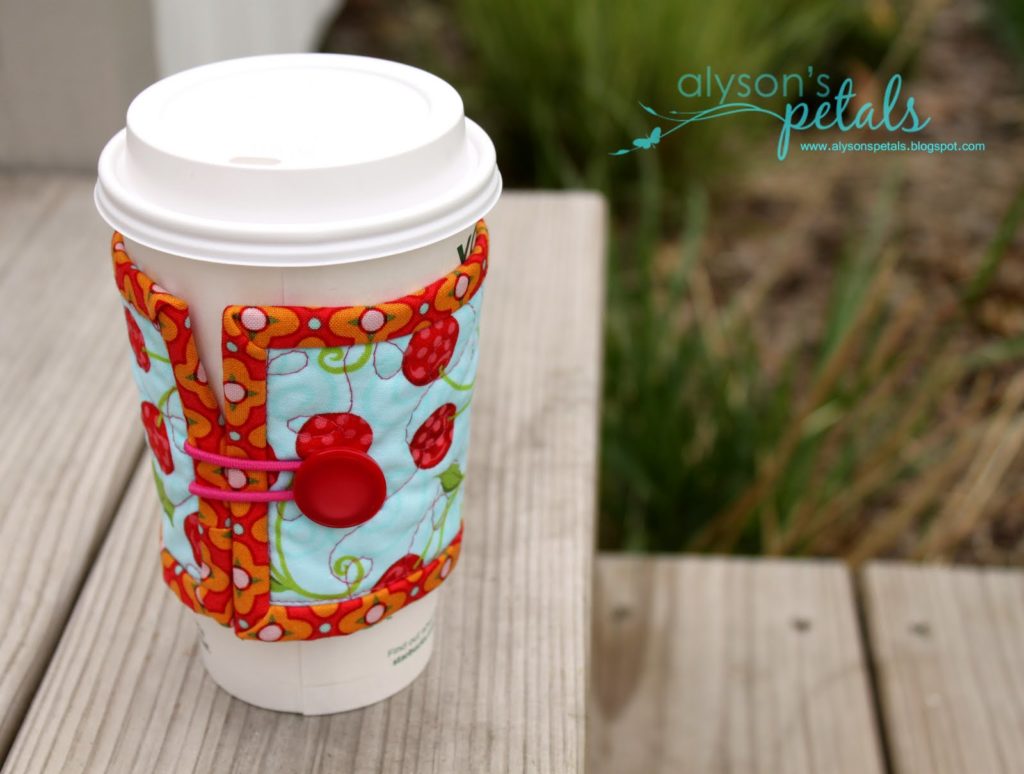Double wide buttoning coffee sleeve