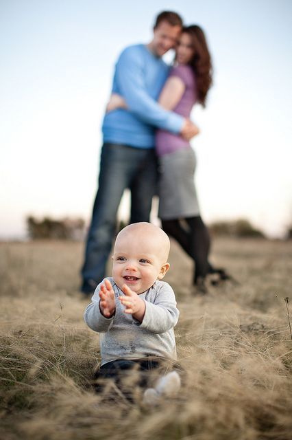 50 Family Photoshoot Ideas To Try Out This Weekend!