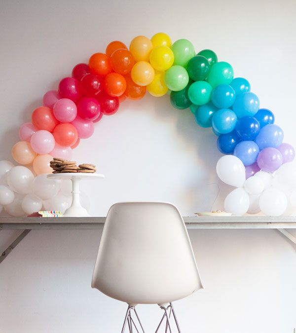 Tabletop rainbow balloon arch