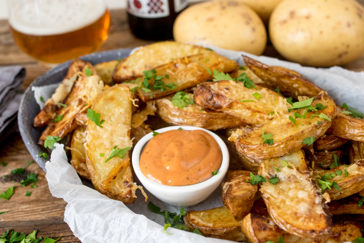 These Garlic Parmesan Potato Wedges with Special Sauce are perfect for snack time!