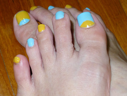 Half moon toe nail art