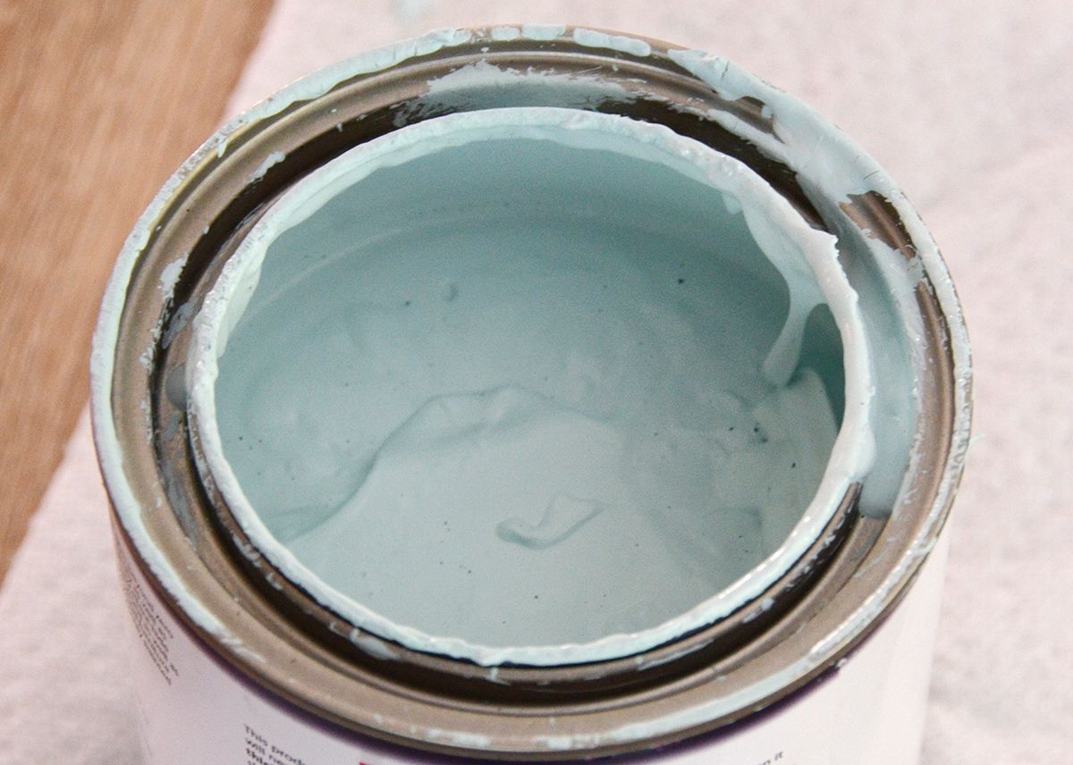 How to paint furniture with chalk paint mix paint