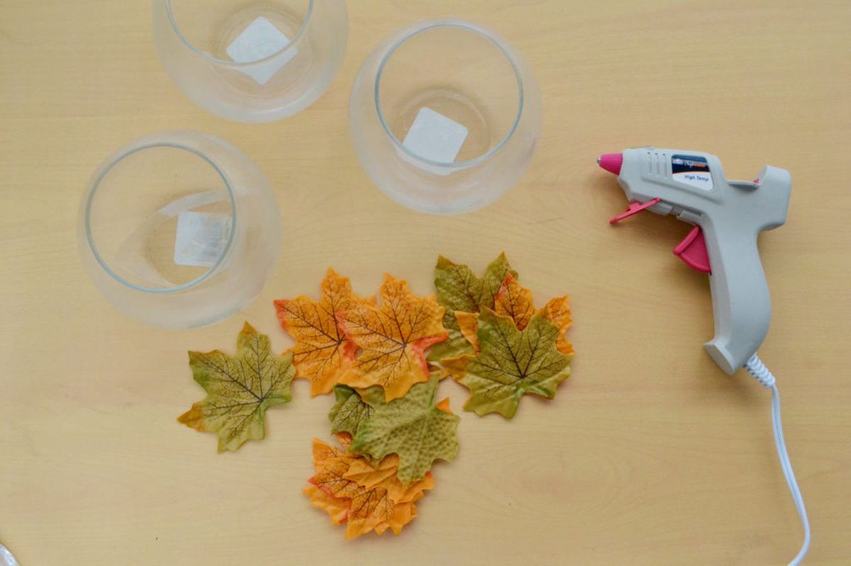 Maple leaf candle holders diy