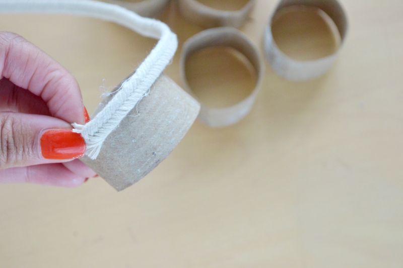 Roped napkin rings glue