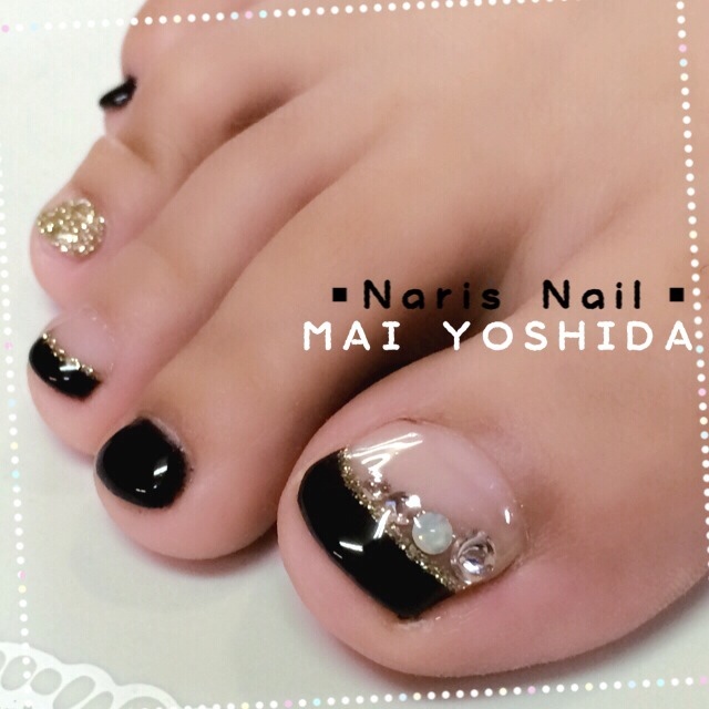 Black and gold french tip