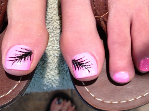 Feather toe nails