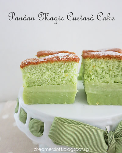 Pandan magic custard cake