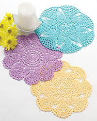 Pineapple doily pattern with a scalloped edge