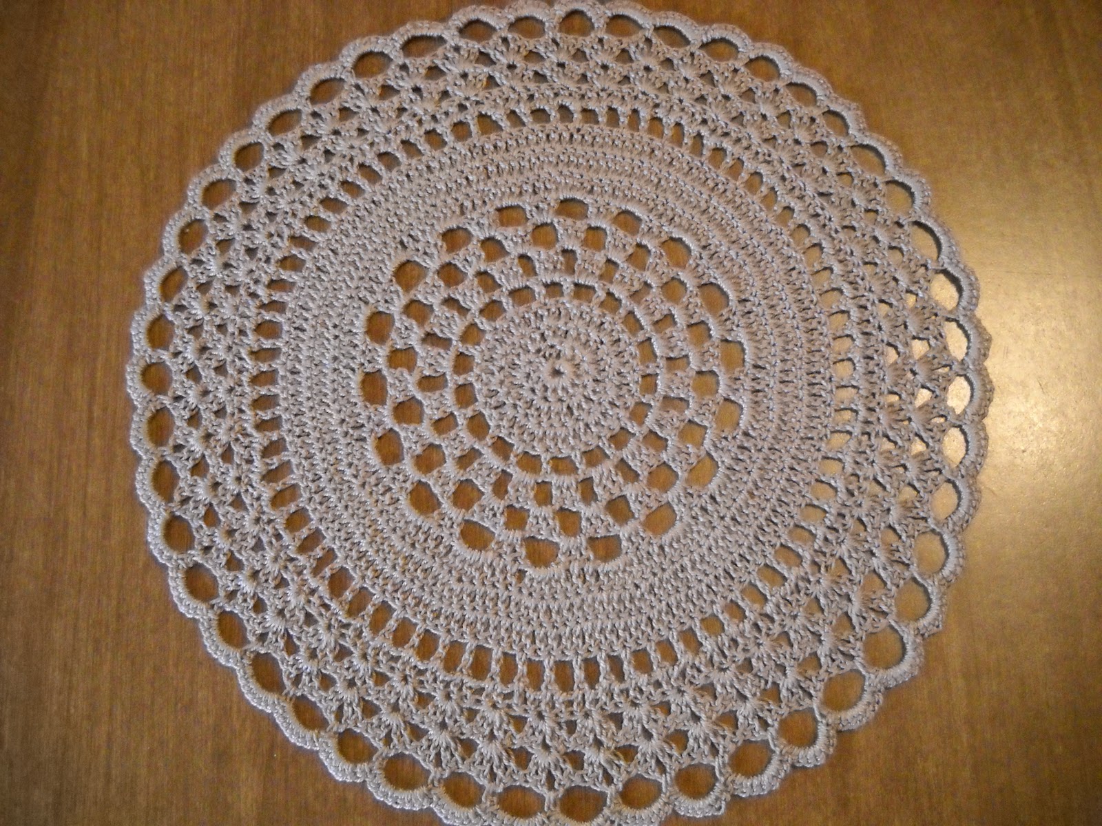 Round crochet doily