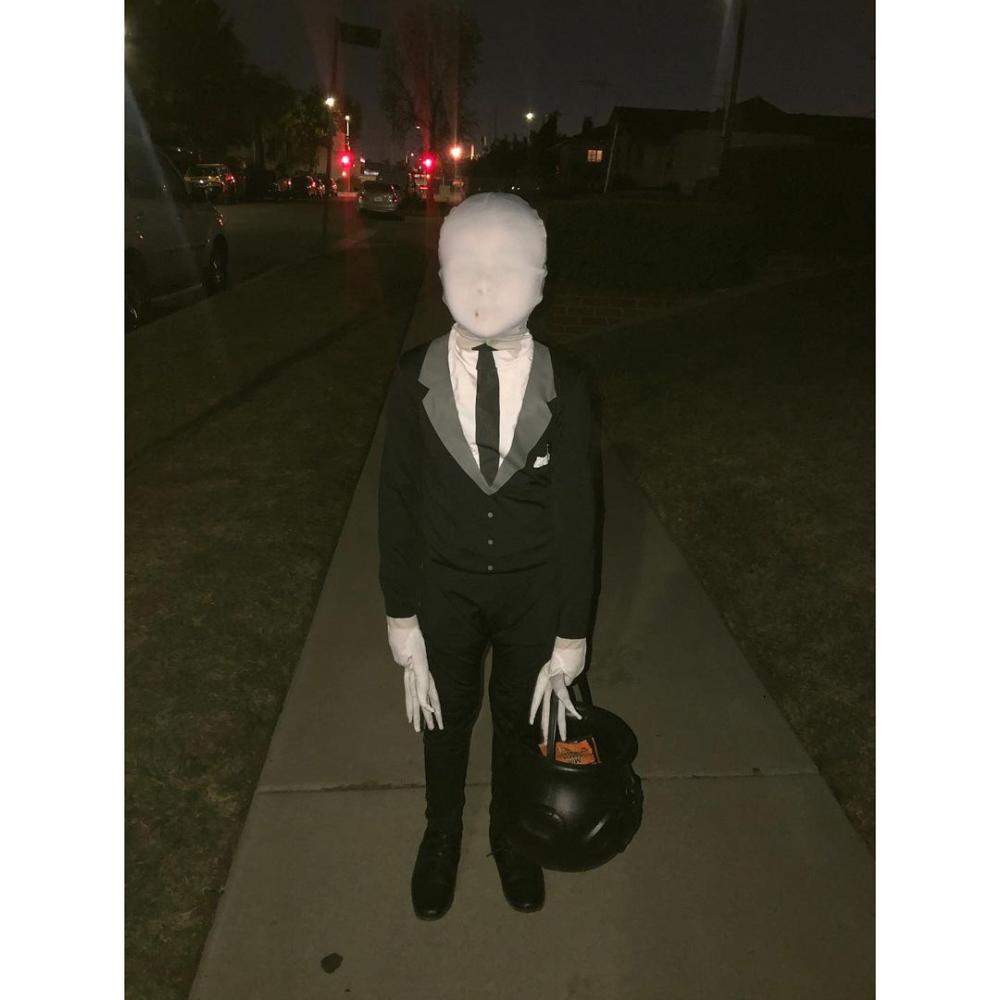 Slender man easy halloween costumes for guys 