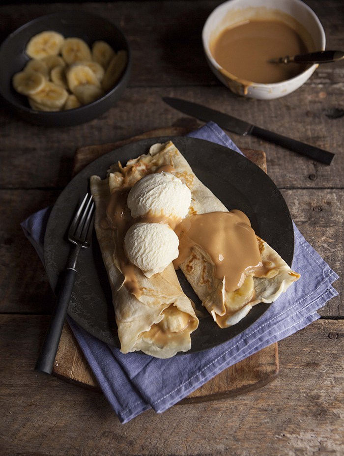 Bananas and caramel filled crepes