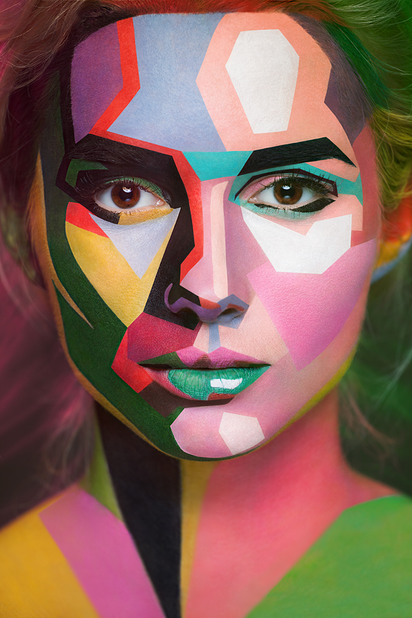 Awesome Halloween Makeup: Painted Angular Face