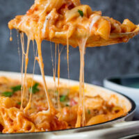 Cropped chicken and bacon mac n cheese wide1 5 jpg