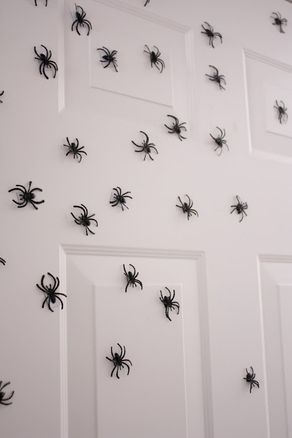 Magnetic Spiders Halloween Door Decorations