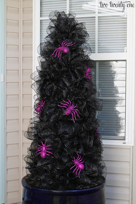 Halloween decoration tree