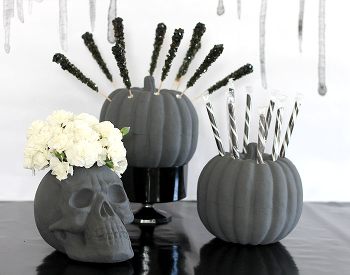 Skull Vase Halloween Party Decor