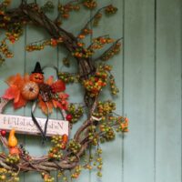 Diy halloween door decorations to make this year