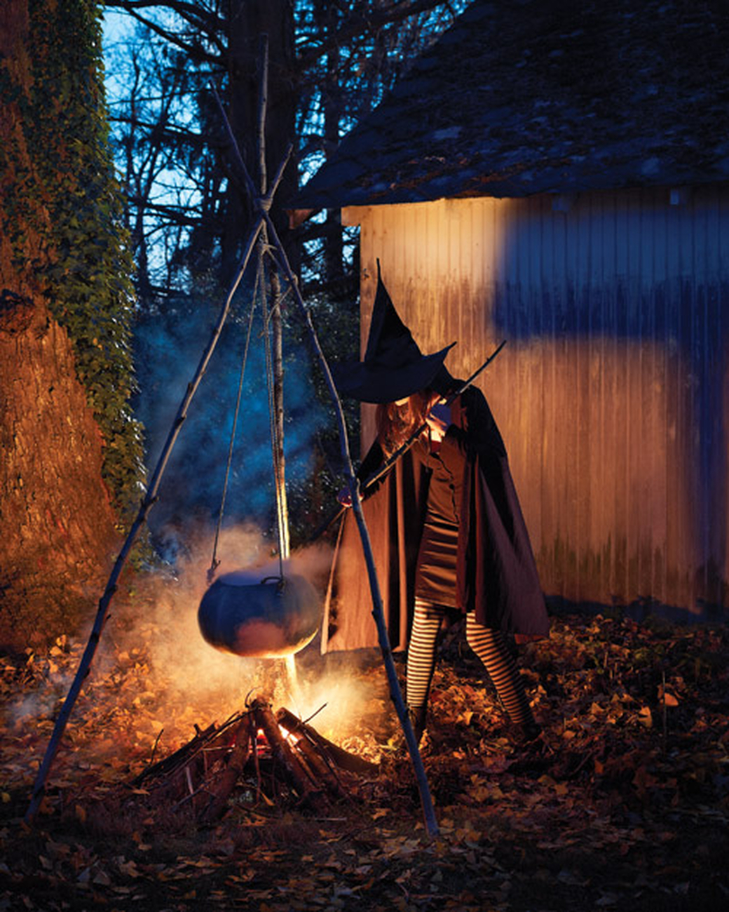 Diy witch cauldron