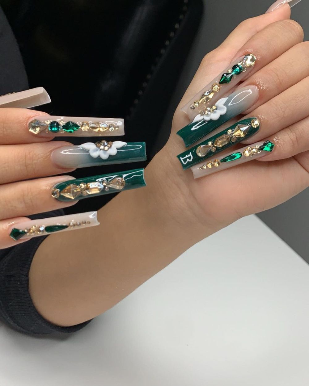 Emerald green coffin nails