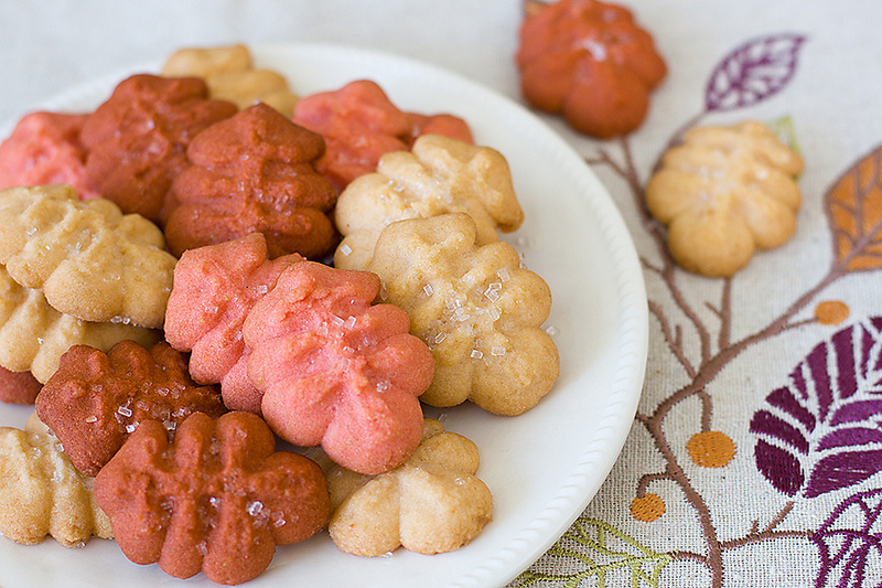 Maple spritz cookies