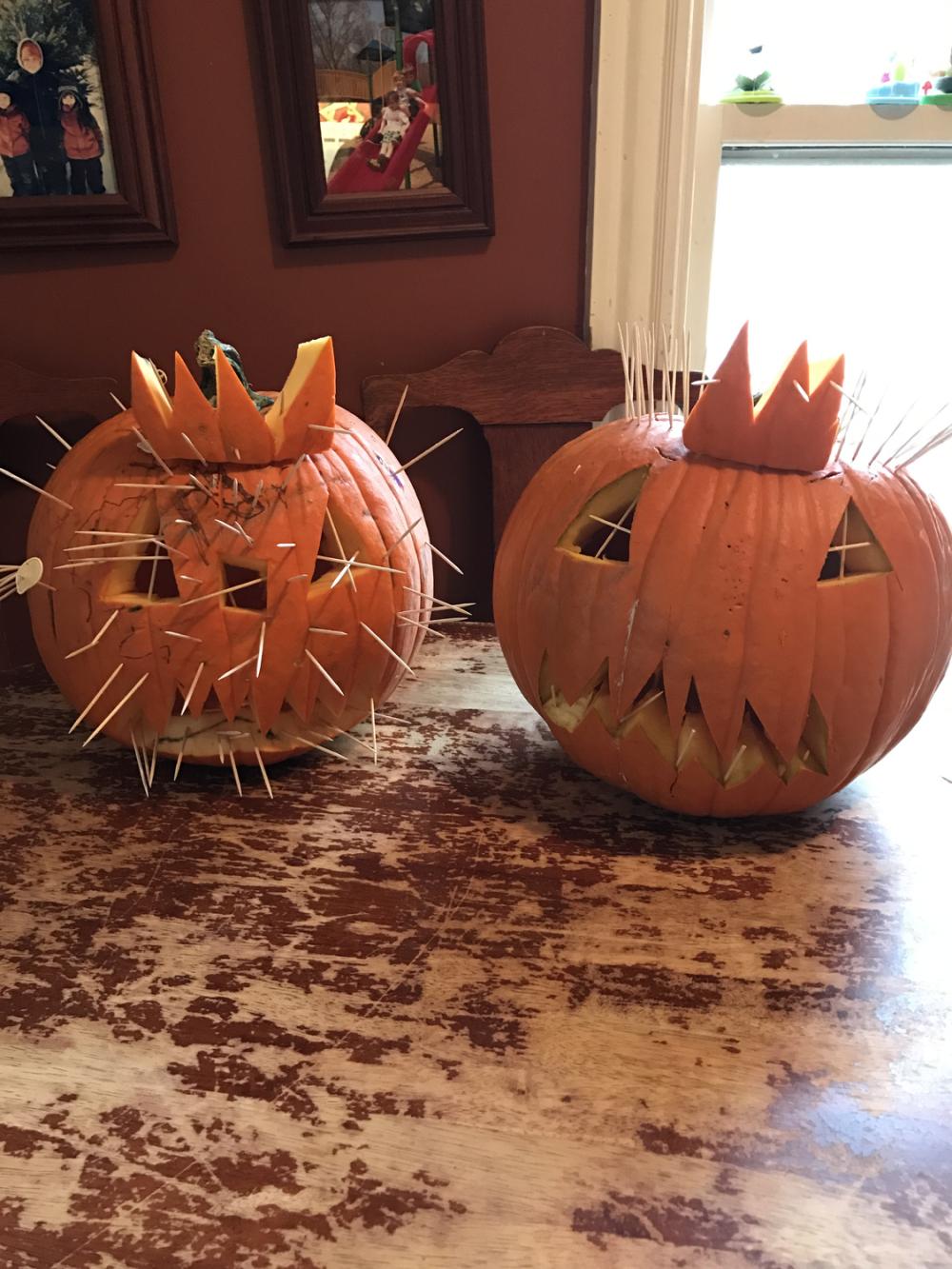 Pinhead (hellraiser) cool pumpkin carving ideas