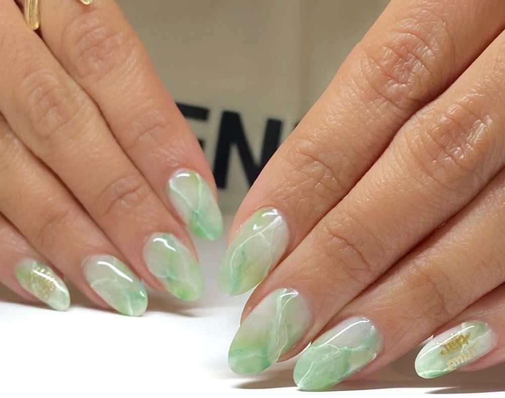 Precious jade nails