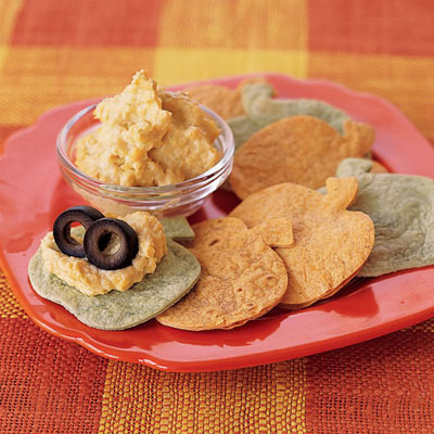 Pumpkin tortilla chips & eyeball mash