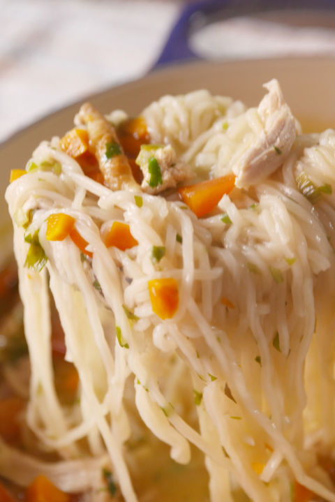 Ramen chicken noodle soup