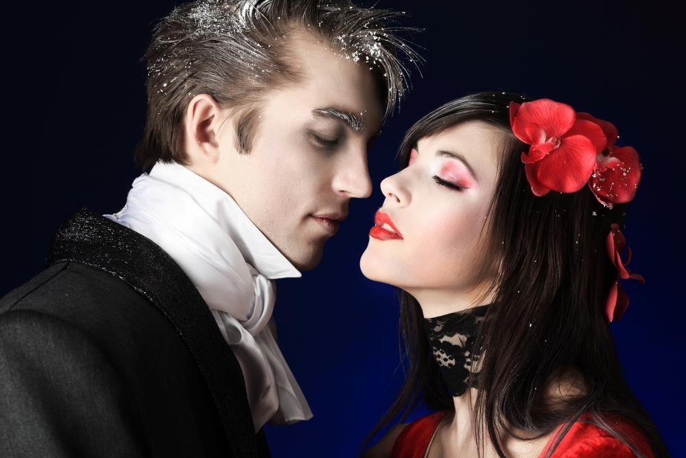 Vampire couples halloween costume ideas