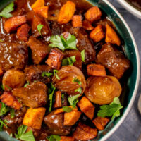 Cropped slow cooked beef and onion stew tall jpg