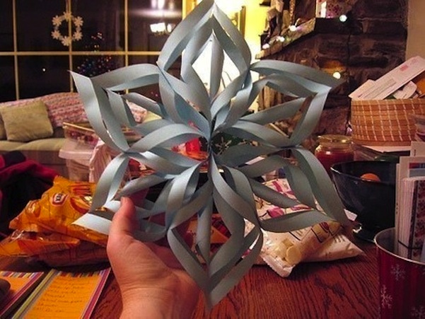 3d swirling snowflake