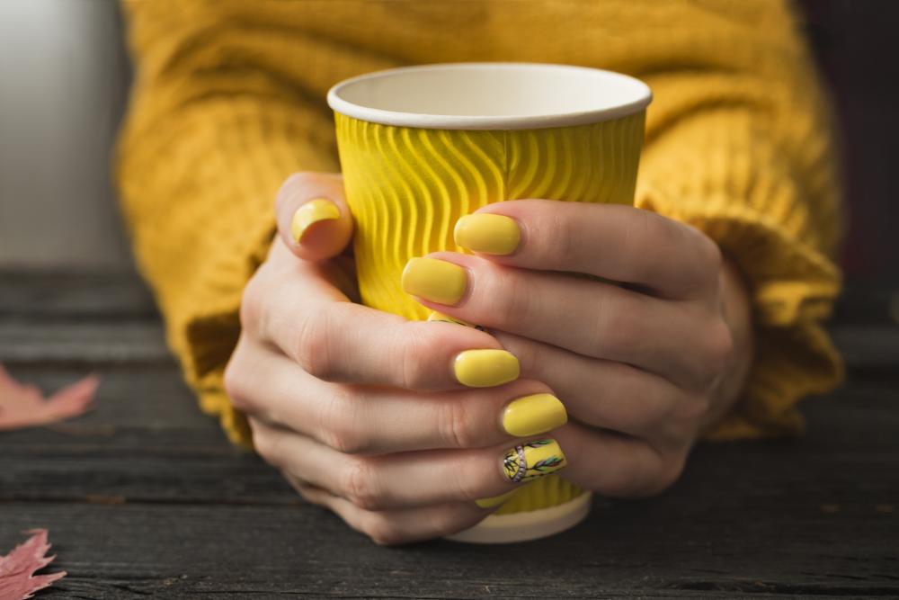 Bright yellow autumn manicure november nails