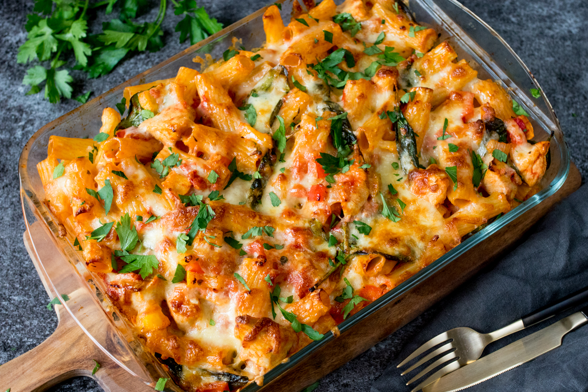 Chicken bacon spinach cheesy pasta bake finished wide 4