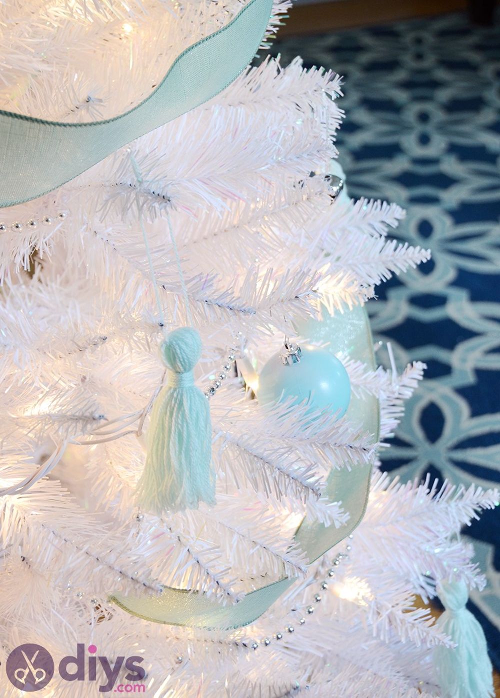 Glam white christmas tree decorations diy christmas crafts