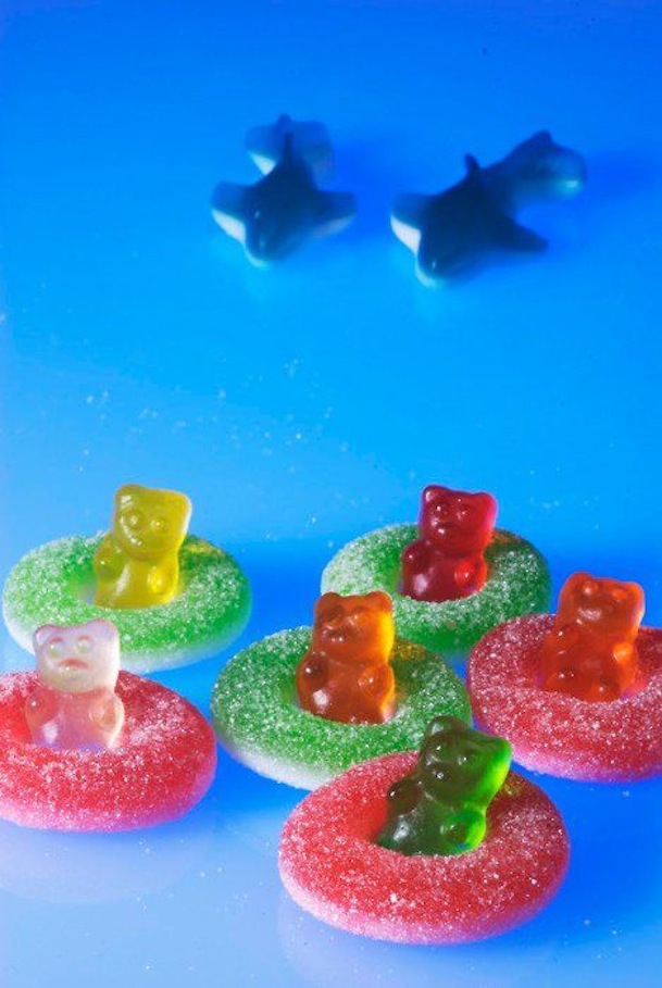 Pool ring gummy bears