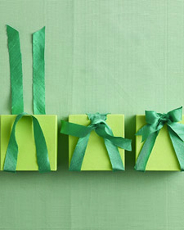 christmas gift wrap bows