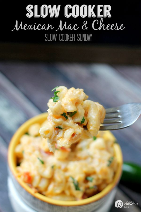 Slow Cooker Mexican Mac & Cheese - Thanksgiving Side Dishes
