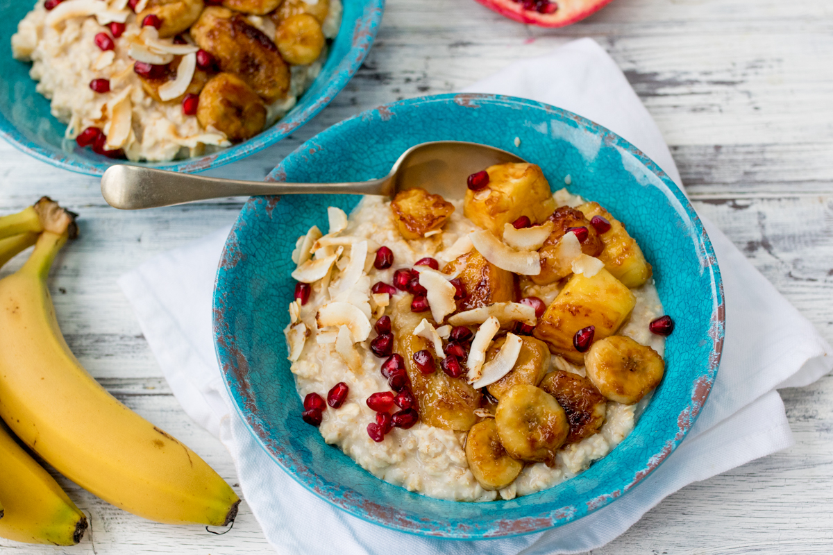 Tropical oatmeal with caramelized fruit