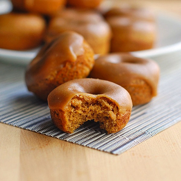 Baked gingerbread mini donuts