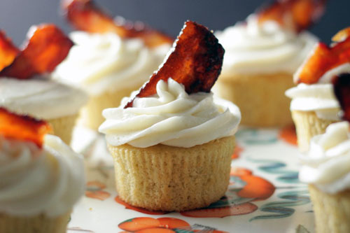 Bacon & Beer Cupcakes - DIY Christmas Gifts for Your Boyfriend