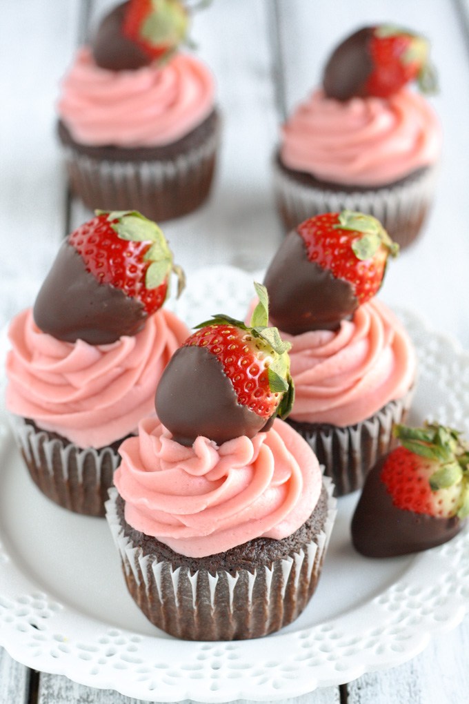 Chocolate-Covered Strawberry Cupcakes - Valentine's Day Recipes