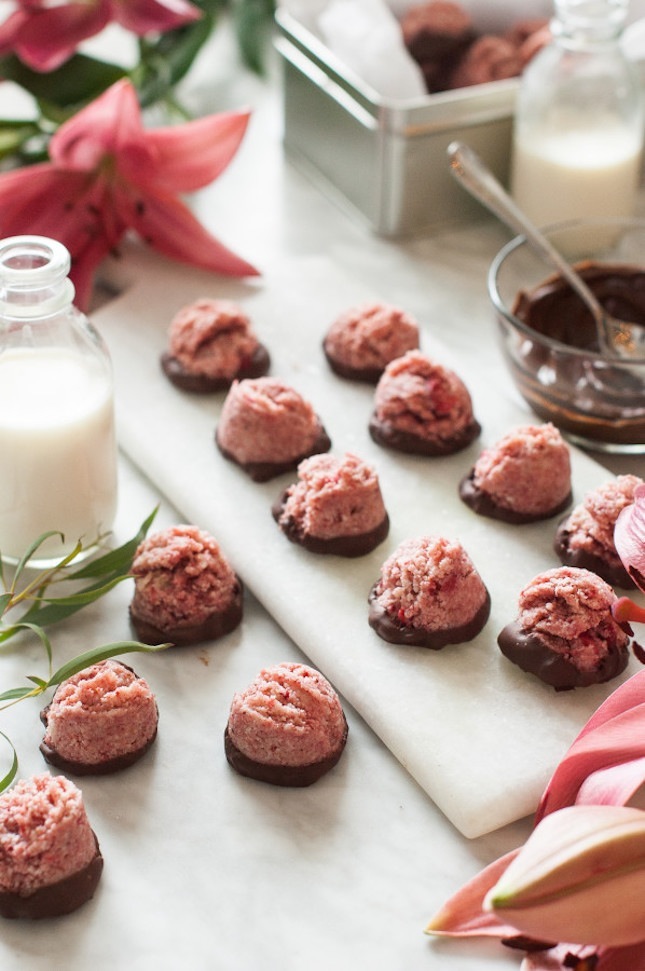 Chocolate covered strawberry macaroons